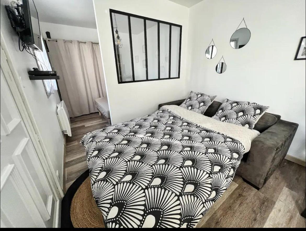Joli Appartement Avec Parking La Rochelle  Bagian luar foto